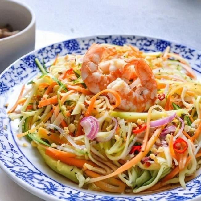 17. Shrimp & Papaya Salad / Gỏi Tôm Đu Đủ.