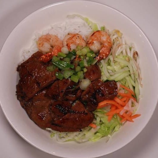 58. Vermicelli with Shrimp & Grilled Pork / Bún Tôm Nướng.