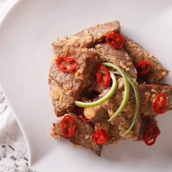 5. Grilled Pork Meatballs / Nem Nướng.