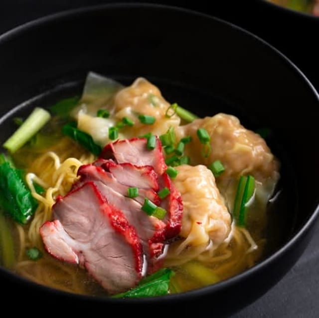 41 Wonton with Slices of Pork Egg Noodles.